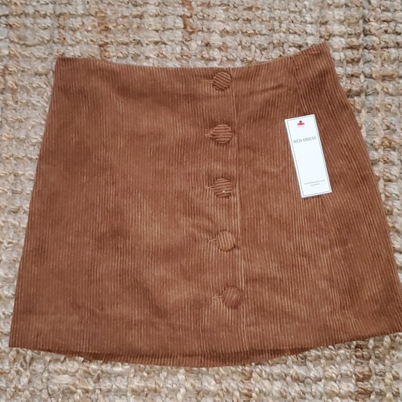 New corduroy tan skirt - Picture 2 of 4